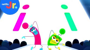 Long "i" vs Short "i" Sounds | Learn to Read with StoryBots | Netflix Jr