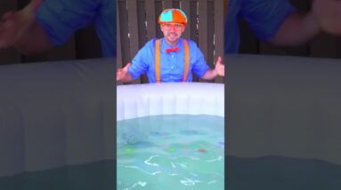 Blippi Learns Colors with Boat Toys ⛵! #Shorts